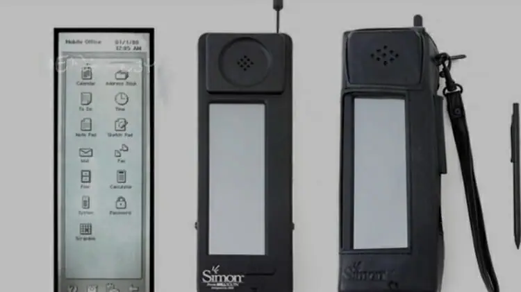 Evolution of smartphone in 10 minutes history of smartphone 0 18 screenshot.jpg